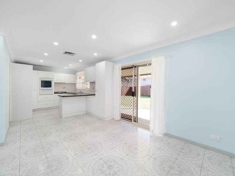 18 Raupach Street, Dean Park NSW 2761