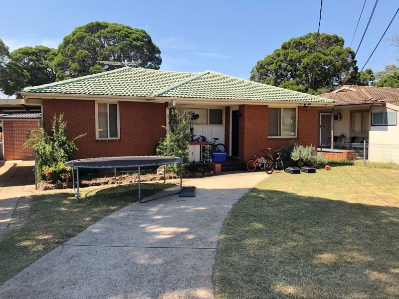23 Manila Rd, Lethbridge Park NSW 2770