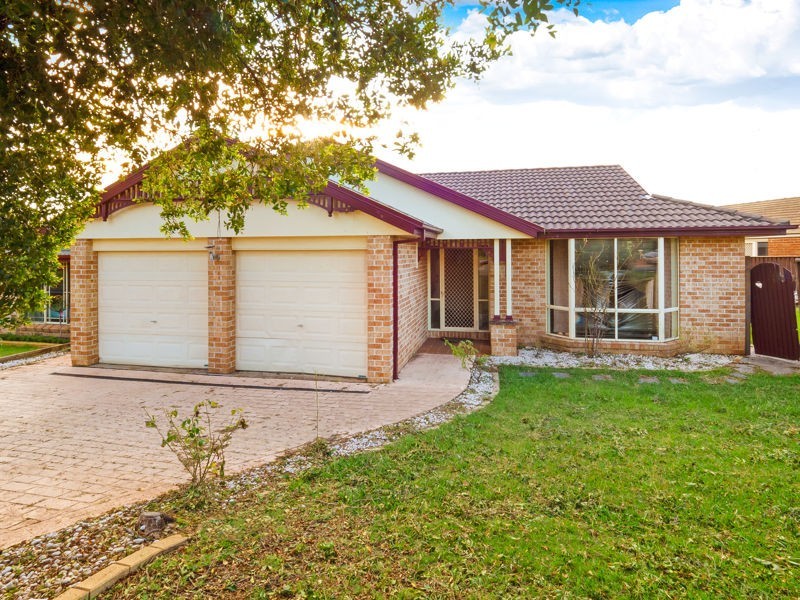 37 Thompson Crescent, Glenwood NSW 2768