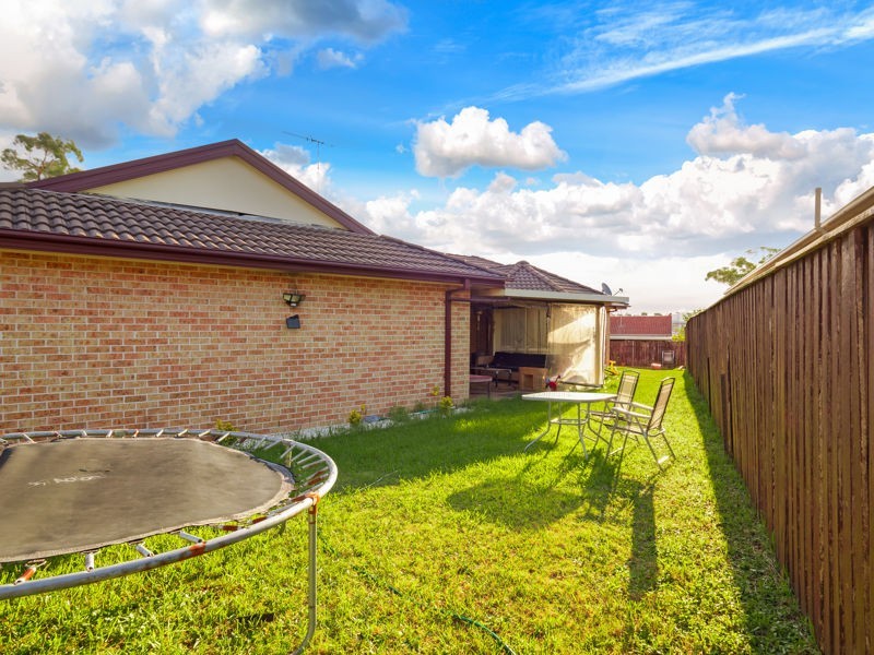 37 Thompson Crescent, Glenwood NSW 2768
