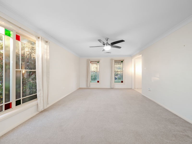 25 Springfield Crescent, Bella Vista NSW 2153