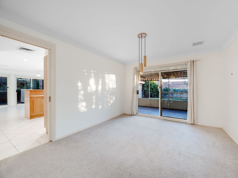 25 Springfield Crescent, Bella Vista NSW 2153