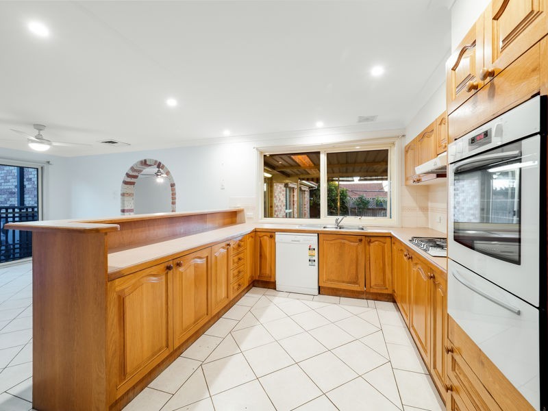 25 Springfield Crescent, Bella Vista NSW 2153