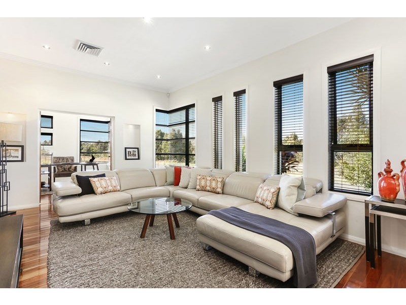 17 Affleck Circuit, Kellyville NSW 2155