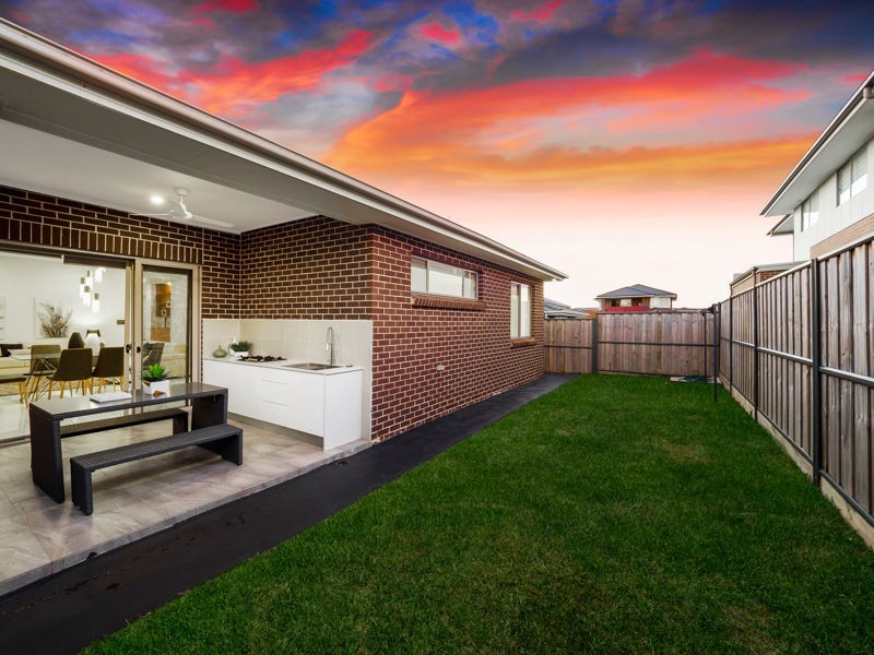 25 Megalong St, The Ponds NSW 2769