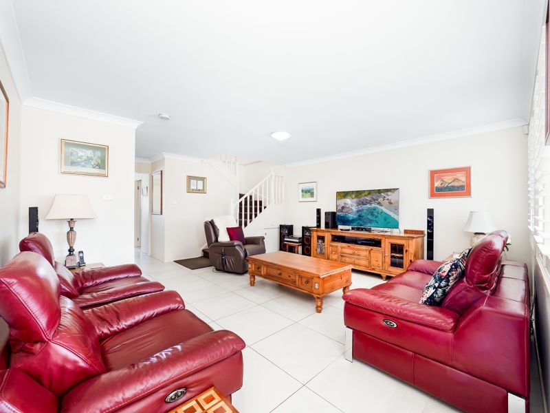 8 Cramer Place, Glenwood NSW 2768