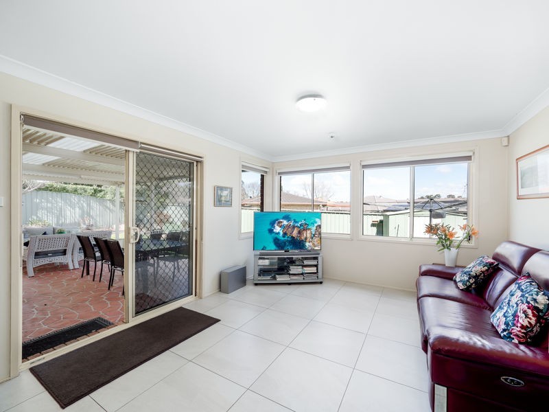 8 Cramer Place, Glenwood NSW 2768