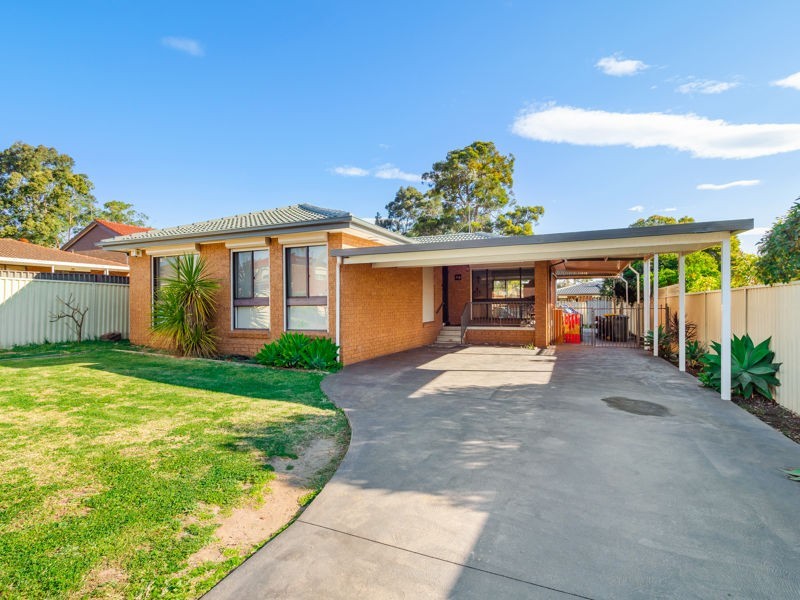 22 Cowper Circle, Quakers Hill NSW 2763