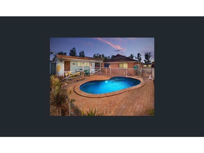 11 Lenton Crescent, Oakhurst NSW 2761