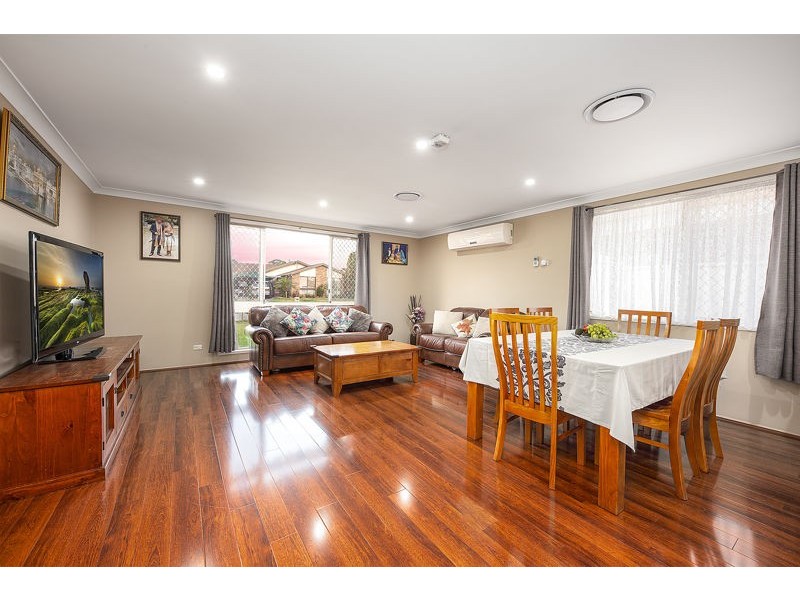 6 Magyar Place, Oakhurst NSW 2761