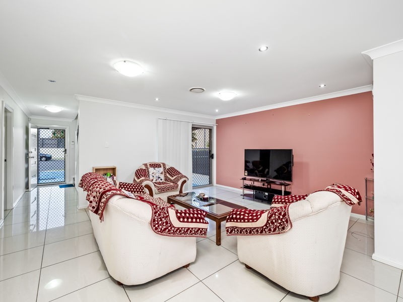 35 Summerfield Avenue, Quakers Hill NSW 2763
