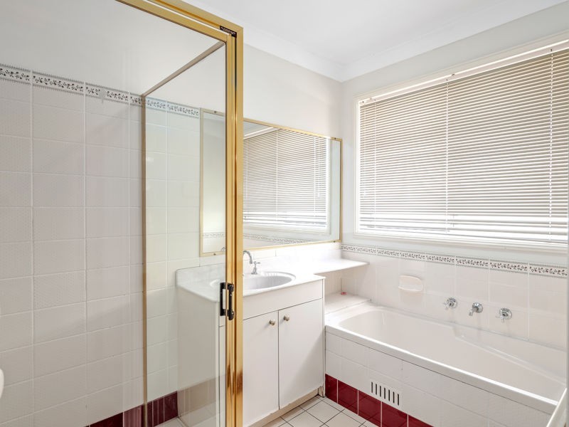 38 Sorrento  Drive, Glenwood NSW 2768