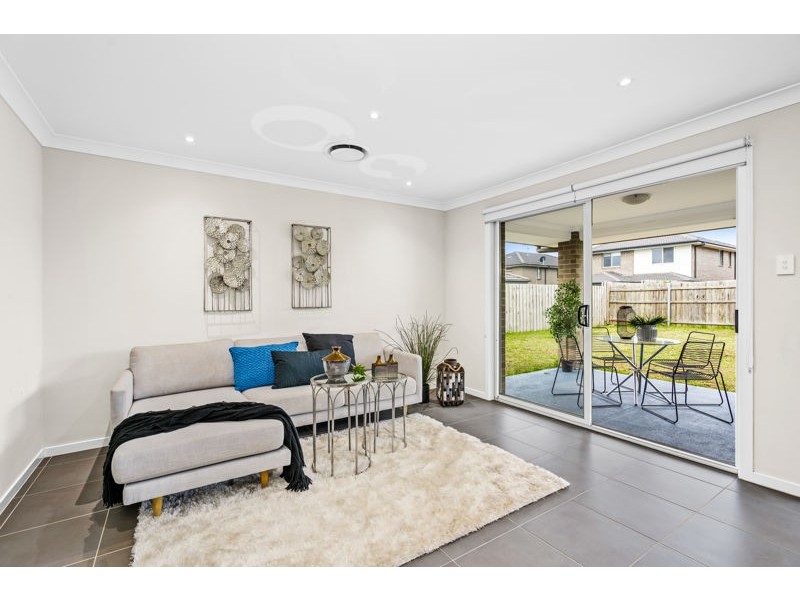 53 Beauchamp Drive, The Ponds NSW 2769