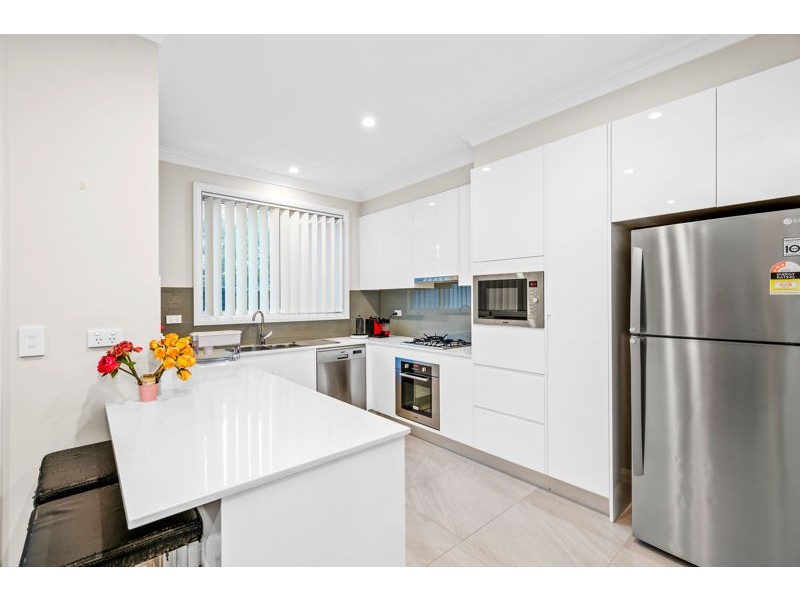 8/8 Cathay Place, Kellyville NSW 2155