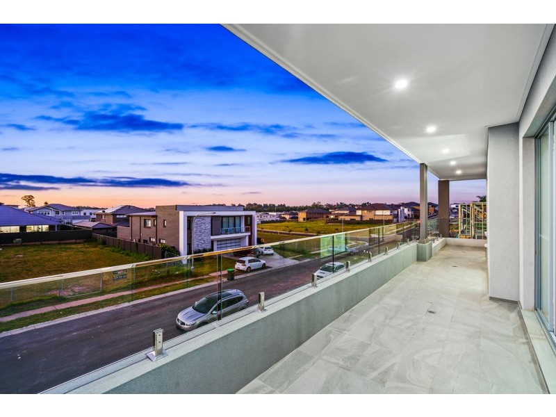 27 john hillas Avenue, Kellyville NSW 2155