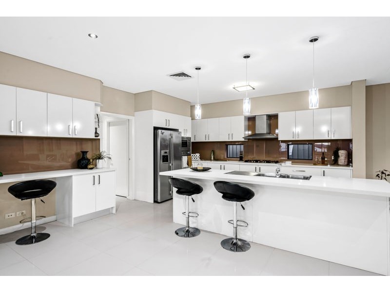 16 Sovereign Ave, Kellyville Ridge NSW 2155