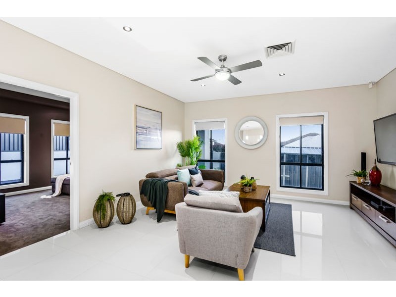 16 Sovereign Ave, Kellyville Ridge NSW 2155