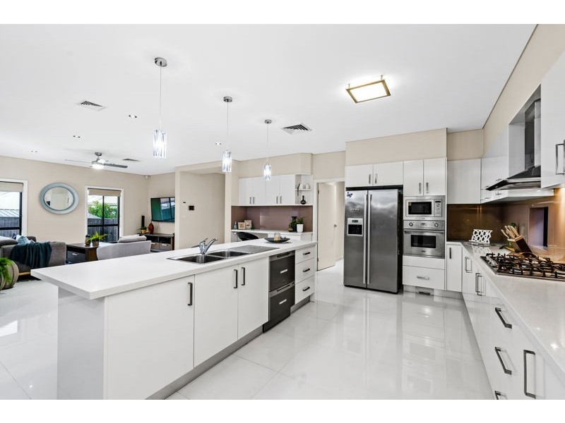 16 Sovereign Ave, Kellyville Ridge NSW 2155