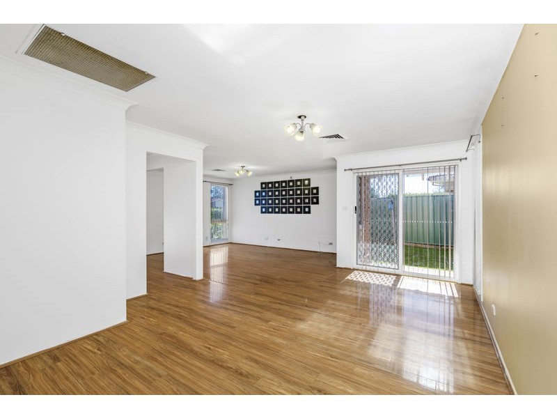 156 Walker Street, Quakers Hill NSW 2763