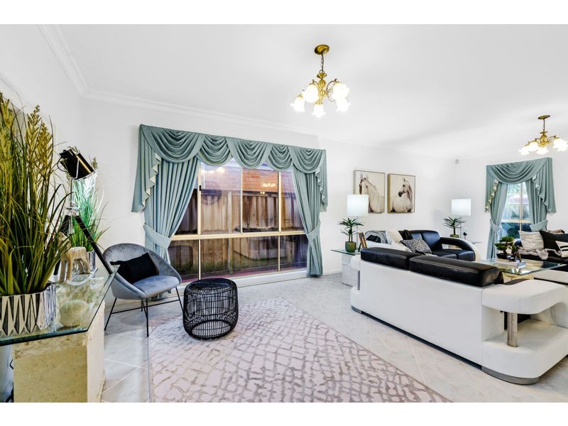 39 Burrinjuck Drive, Woodcroft NSW 2767