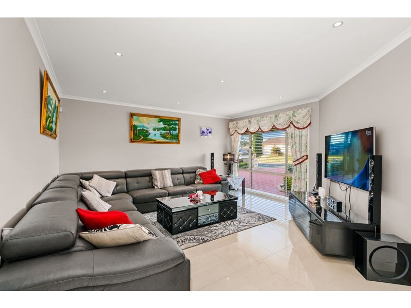 40 Calandra Avenue, Quakers Hill NSW 2763