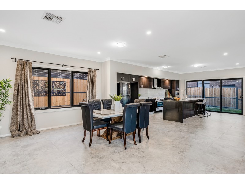 32 Teatree Avenue, Marsden Park NSW 2765