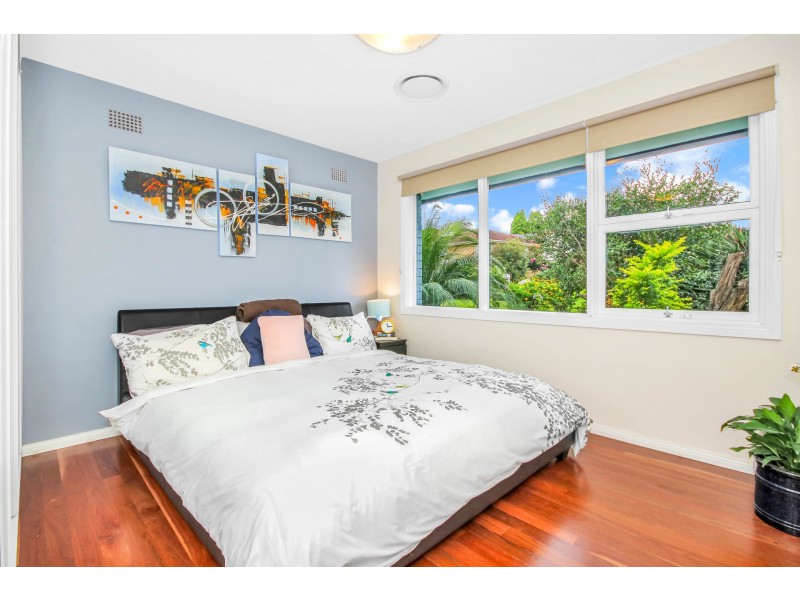 4 Cyril Place, Baulkham Hills NSW 2153