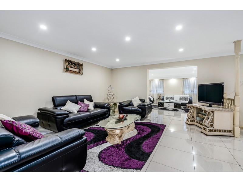 30 Woodley Crescent, Glendenning NSW 2761