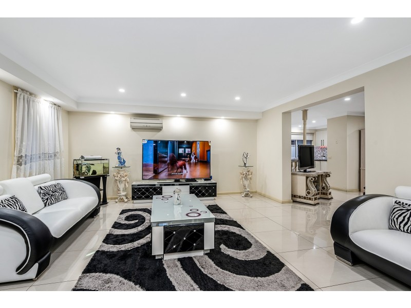 30 Woodley Crescent, Glendenning NSW 2761