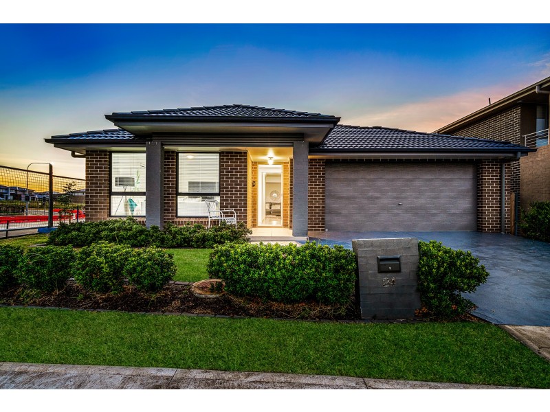 24 Fernlea Crescent, Marsden Park NSW 2765