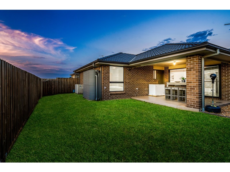 24 Fernlea Crescent, Marsden Park NSW 2765