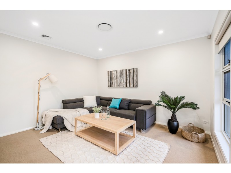 2J Cassinia Avenue, Marsden Park NSW 2765