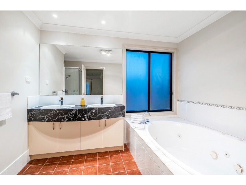 14 Schaefer Terrace, Glenwood NSW 2768