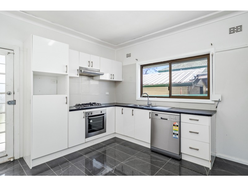 7 Murray Place, Blacktown NSW 2148