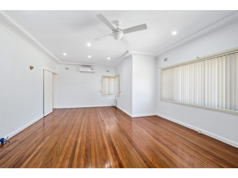 7 Murray Place, Blacktown NSW 2148