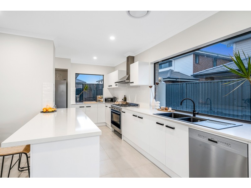 31 Genoa Street, Marsden Park NSW 2765