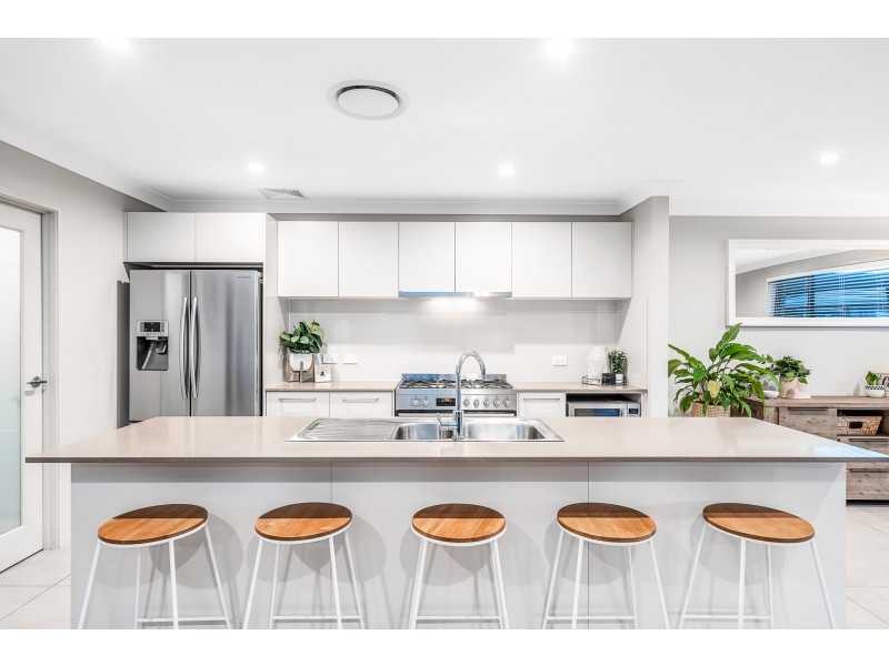 28 Corallee Crescent, Marsden Park NSW 2765