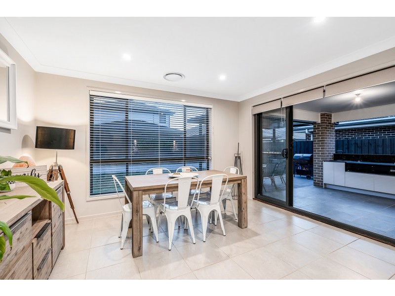 28 Corallee Crescent, Marsden Park NSW 2765
