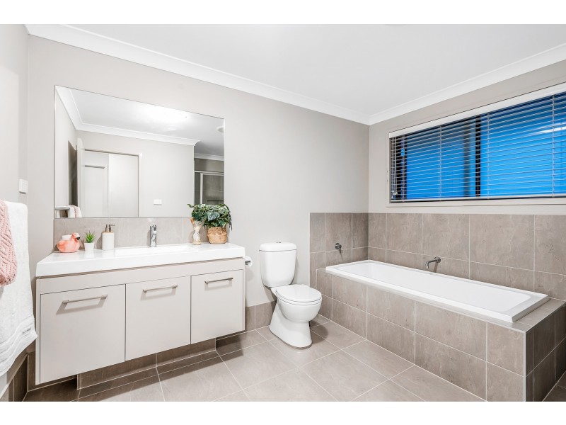 28 Corallee Crescent, Marsden Park NSW 2765