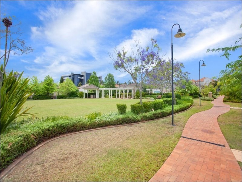 114 Linden Way, Bella Vista NSW 2153