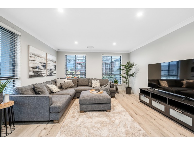 13 Corallee Crescent, Marsden Park NSW 2765