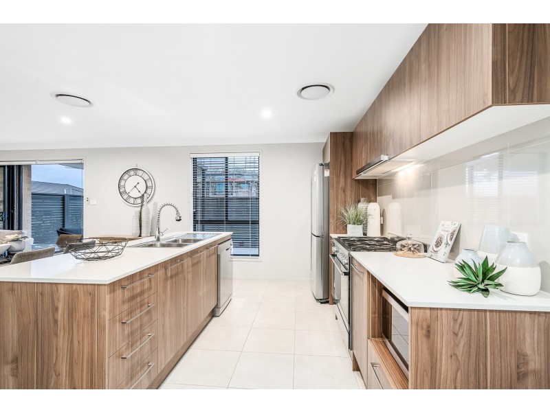 13 Corallee Crescent, Marsden Park NSW 2765