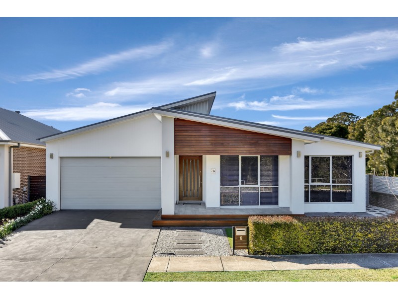 6 Meadowlands Street, Beaumont Hills NSW 2155