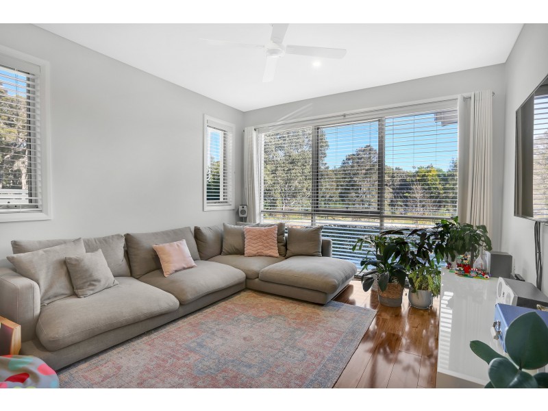 6 Meadowlands Street, Beaumont Hills NSW 2155