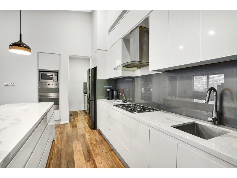 6 Meadowlands Street, Beaumont Hills NSW 2155