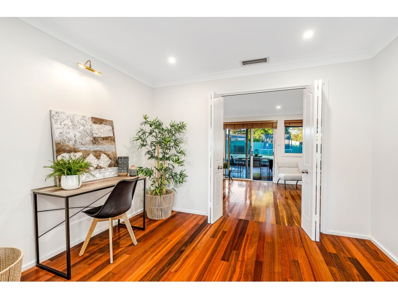 9 Amphitheatre Circuit, Baulkham Hills NSW 2153