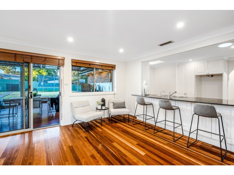 9 Amphitheatre Circuit, Baulkham Hills NSW 2153