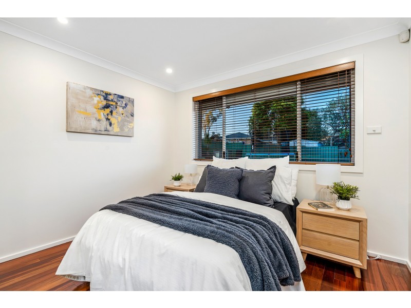 9 Amphitheatre Circuit, Baulkham Hills NSW 2153