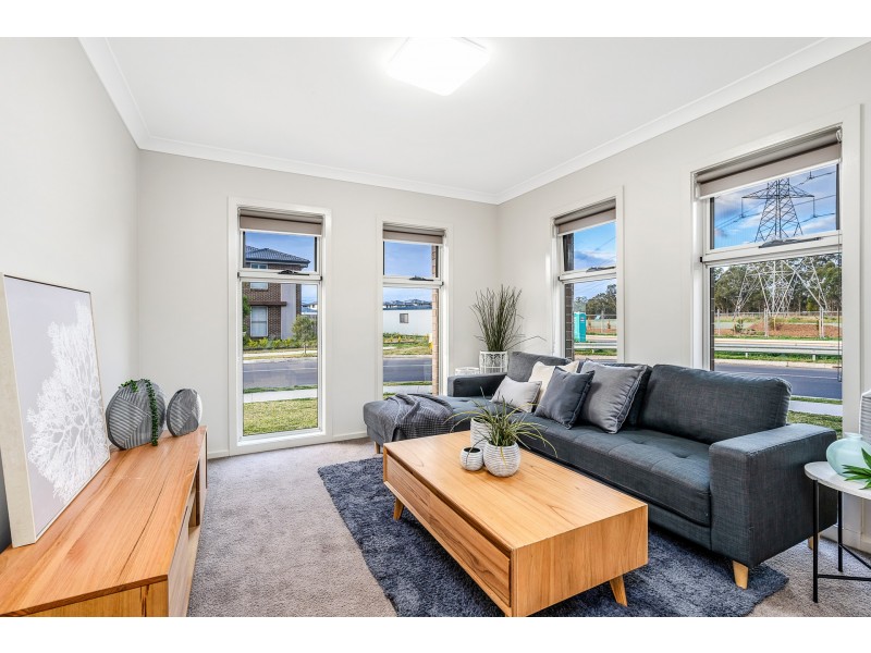 32 Avocet Circuit, Marsden Park NSW 2765