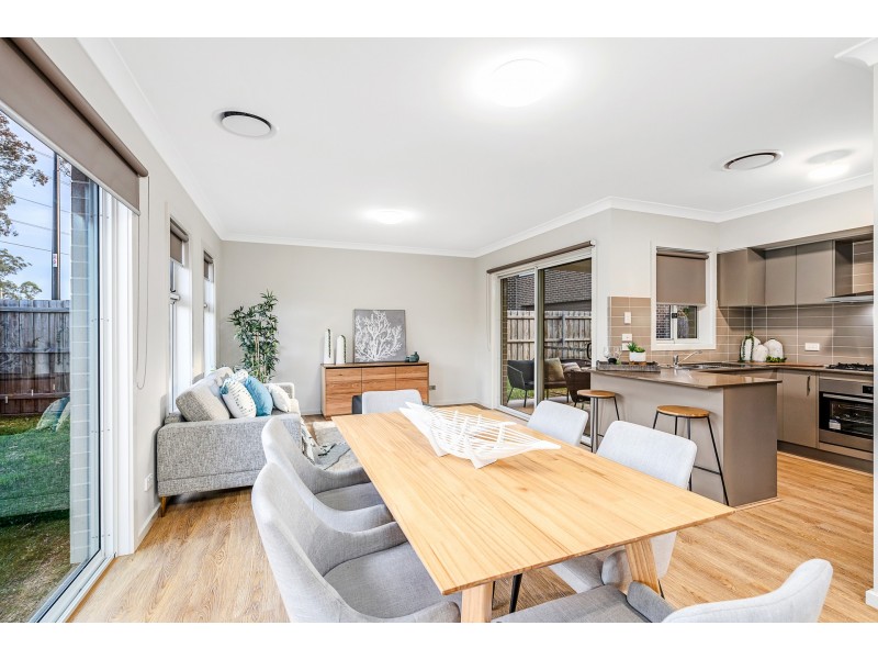 32 Avocet Circuit, Marsden Park NSW 2765